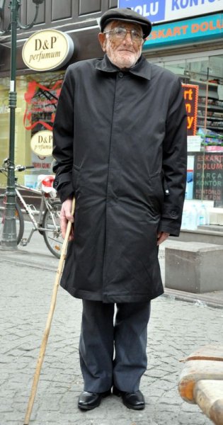 Saat 9'u 5 geçe Türkiye'de hayat durdu