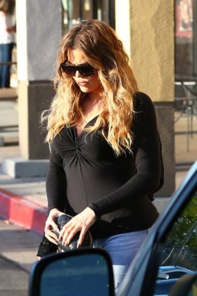 Kardashian kardeşlerin kalça yarışı