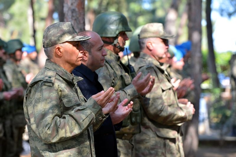 Ecdat yadigarı emanetlere özel tören