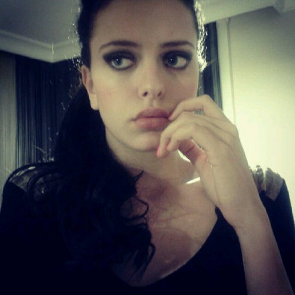 İdo'nun yeni tarzının sebebi sevgilisi çıktı