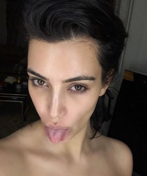 Kim Kardashian yine sarışın oldu