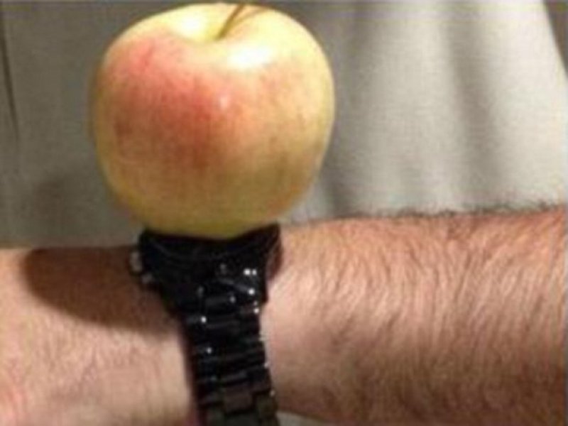 Apple Watch tanıtıldı capsler patladı