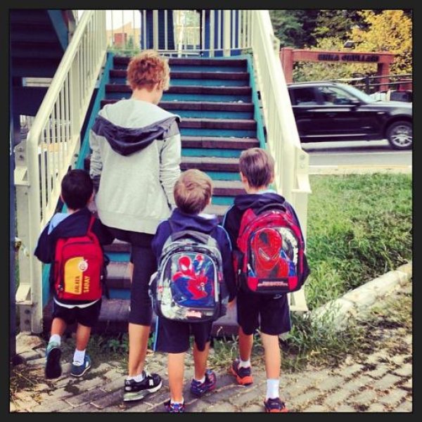 Gülben Ergen minibüse bindi