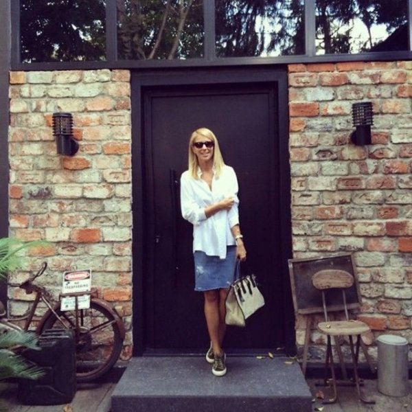 Burcu Esmersoy'un ilkokul fotoğrafı şaşırttı