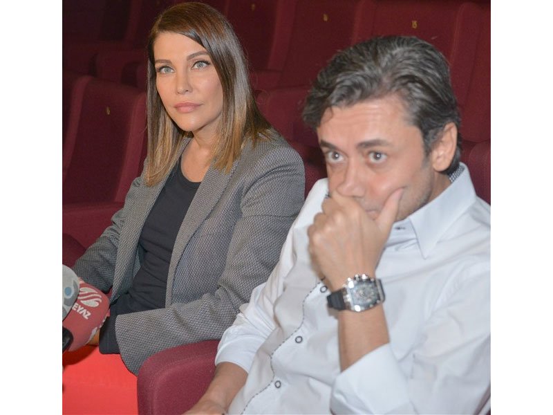 Deniz Akkaya sevgilisi Murat Varol'dan dayak yedi