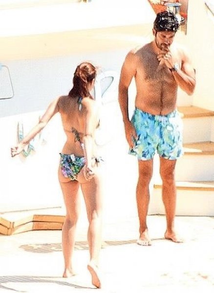 Fahriye Evcen'den Kara Sevda setine baskın