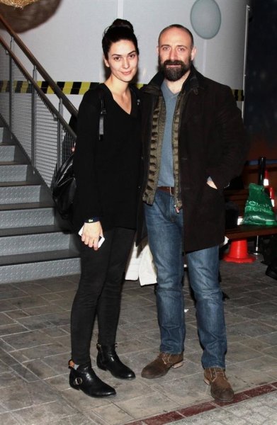 Bergüzar Korel ile Halit Ergenç tango dersi alıyor