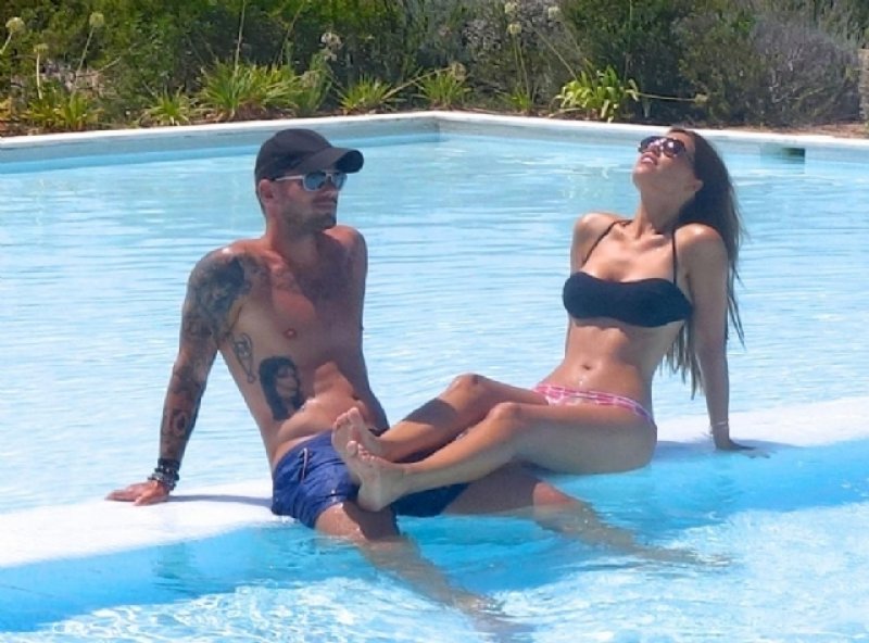 Sneijder oğlunun adını dövme yaptırdı