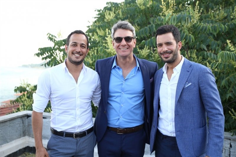 Derya Karadaş ve Haki Biçici'nin düğününe ünlü akını