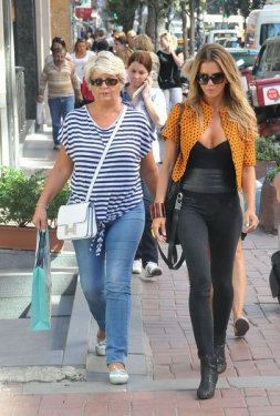 İvana Sert'in çok özel pozları