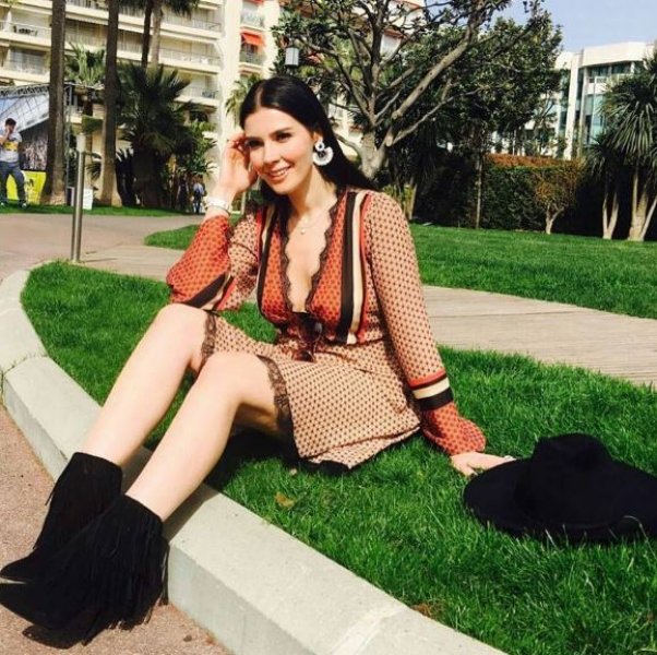 Hatice Şendil'den hamilelik pozu 