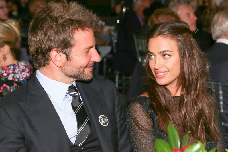 Ünlü model Irina Shayk bebeği ile yürüyüşe çıktı
