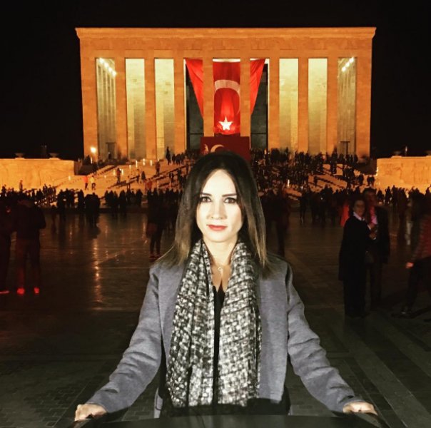 Nazlı Çelik'ten 40 yaş partisi