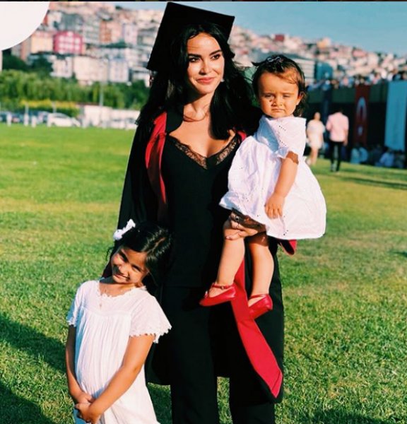 Zeynep Demirel takipçilerinin gazına geldi 