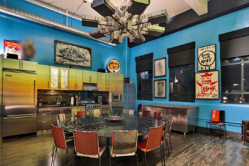 Johnny Depp Los Angeles’taki evini sattı