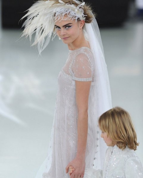 Cara Delevingne modelliğe ara vereceğini açıkladı 