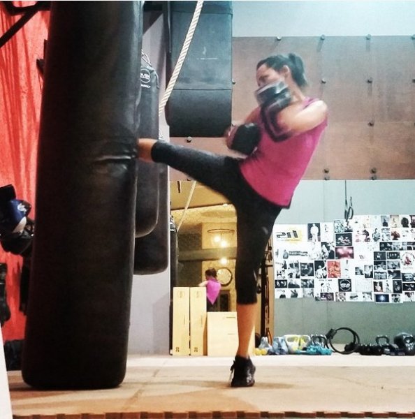 Spiker Nazlı Çelik Kick Boks'a başladı