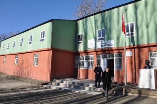 Uludere'de ölenler son yolculuğuna uğurlandı