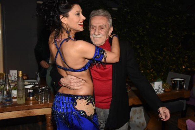 İdo Tatlıses'in dansözlü doğum günü kutlaması