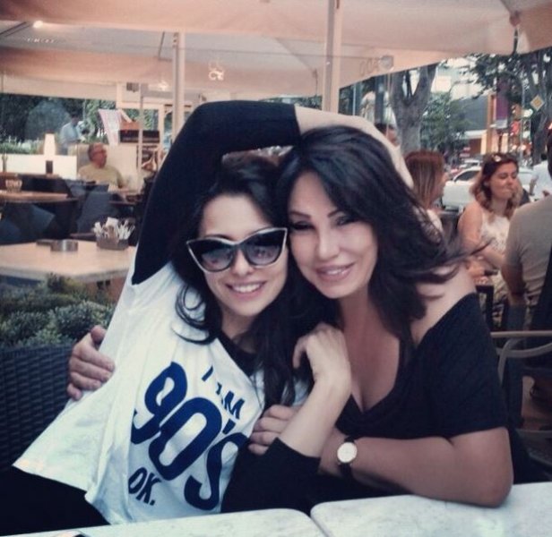 Ünlülerin objektifinden 23 Haziran Instagram paylaşımları 