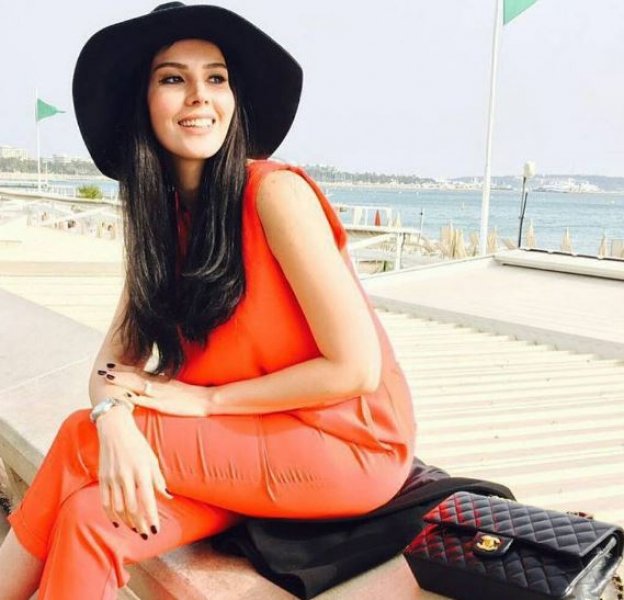 Hatice Şendil'den hamilelik pozu 