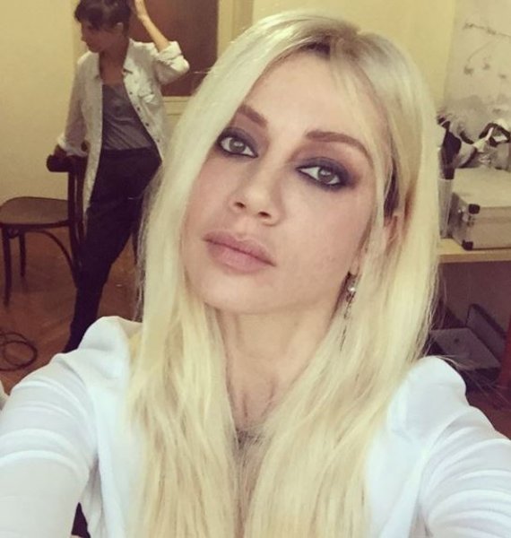 Gökçe Bahadır'ın kitesurf keyfi 