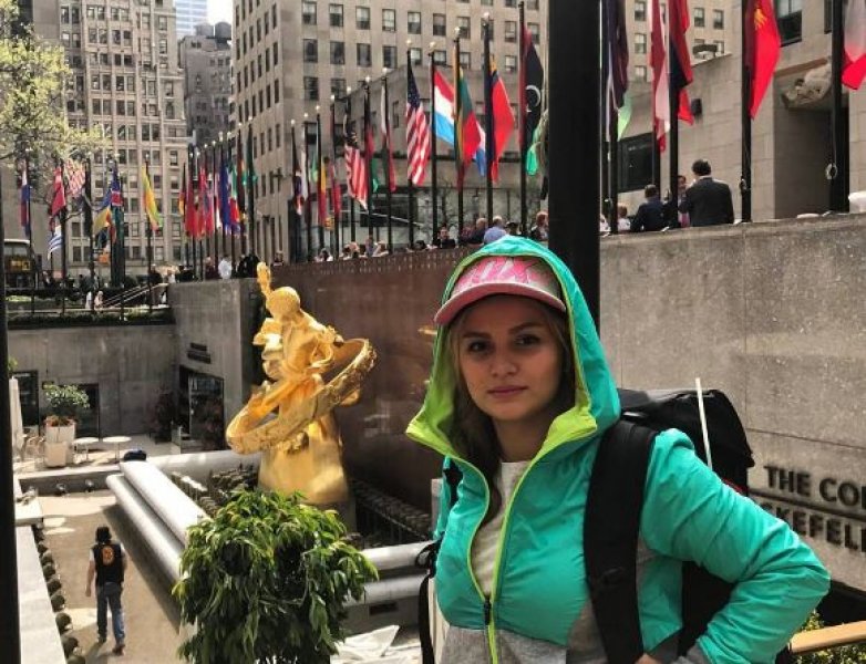 İranlı kadın motosikletçi yasakların kalkmasını istiyor