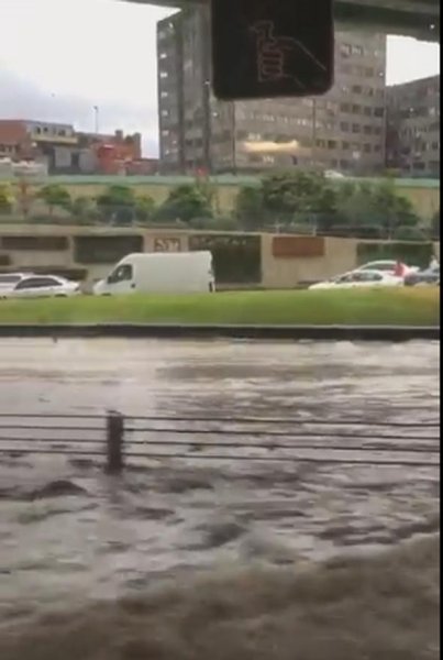 İstanbul'da sağanak yağmur etkisi