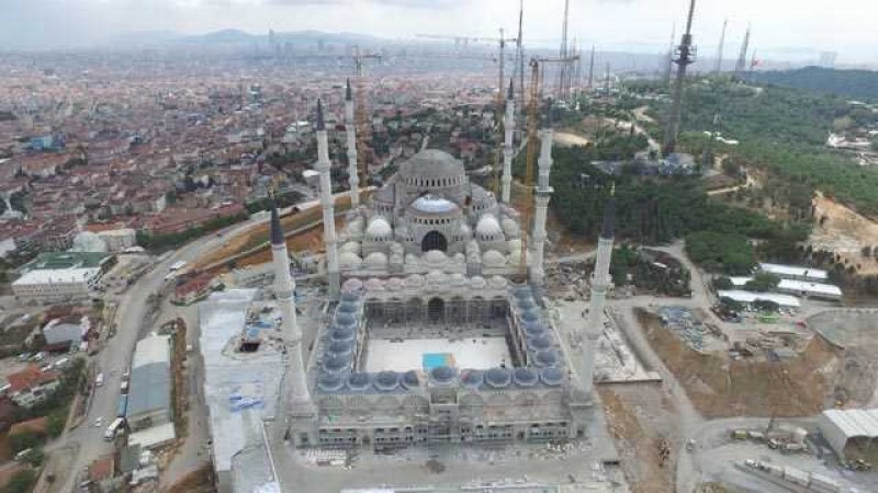 Çamlıca Camisi'nin kaba inşaatı bitti