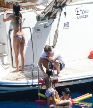 Ebru Şallı ve Sinan Akçıl  Göcek tatilinde