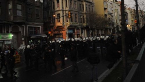 BDP'liler Taksim'i savaş alanına çevirdi