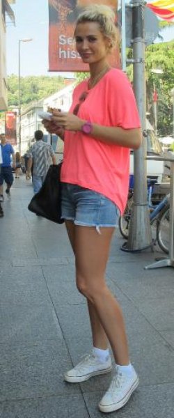 Elif Gönlüm: Yuvamdan uzak dur