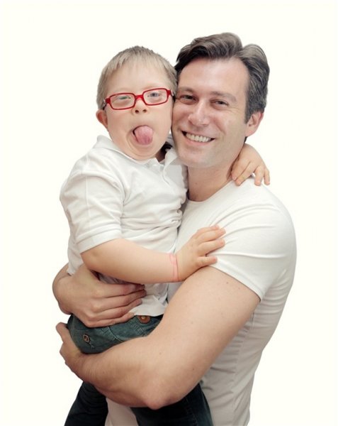 Ünlüler down sendromlu çocuklar için objetif karşısına geçti