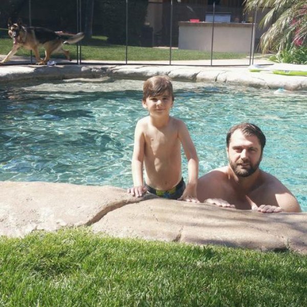 Ünlülerin objektifinden 4 Mayıs Instagram paylaşımları 