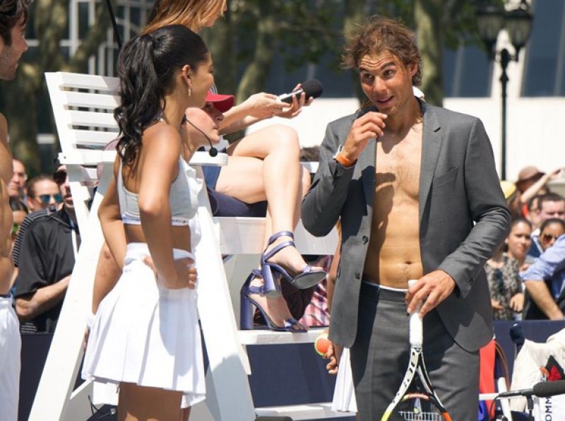 Ünlü tenisçi Rafael Nadal rakiplerini soydu