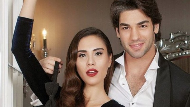 Şükran Ovalı ile Şükrü Özyıldız yine ayrıldı