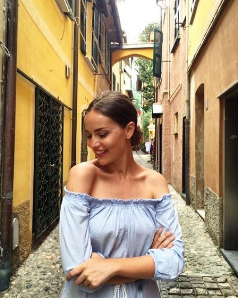 Burak Özçivit ile Fahriye Evcen'in nişanından yeni fotoğraflar