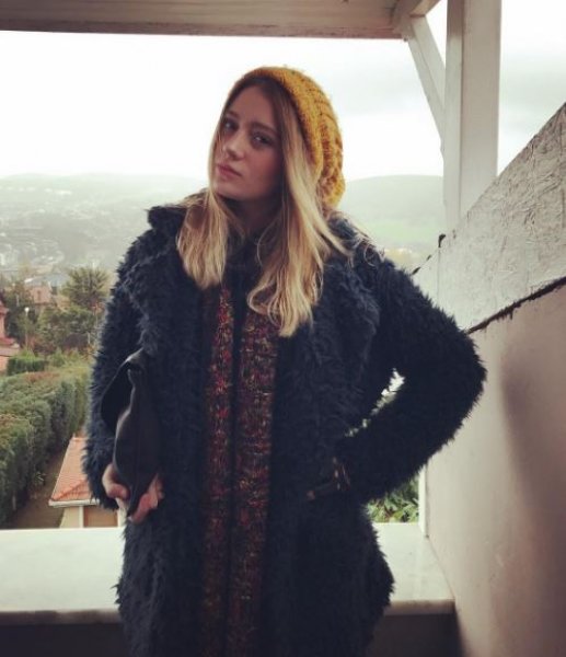 Gizem Karaca nişanlandı