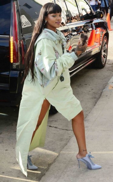 Şarkıcı Rihanna 31 yaşında