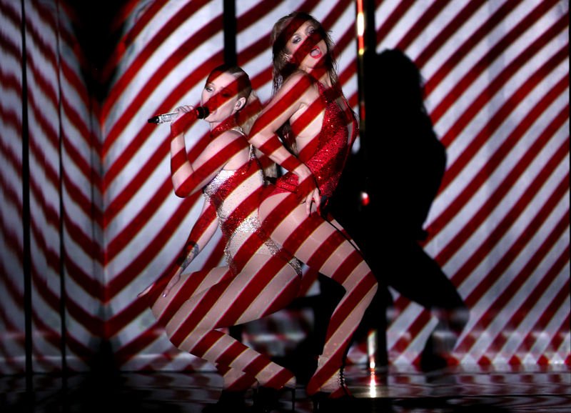 Jennifer Lopez nefes kesti 