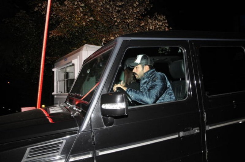 Burak Özçivit ile Fahriye Evcen çifti kameralara yakalandı