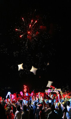 Türklerin YARI FİNAL SEVİNCİ