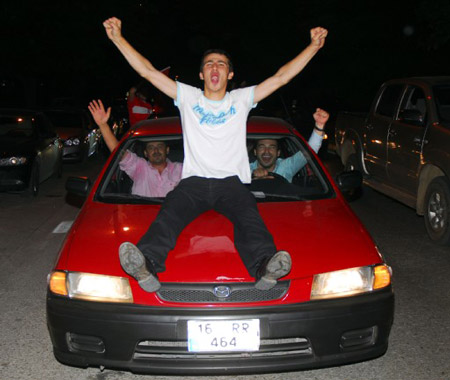 Türklerin YARI FİNAL SEVİNCİ