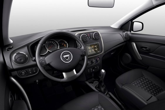 2014 Dacia Logan MCV Cenevre’de