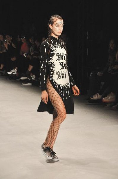 Hakan Akkaya'dan Didem Soydan'a sert eleştiri 