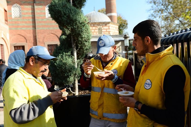 Cumhurbaşkanı Erdoğan'dan Mehmetçiğe aşure