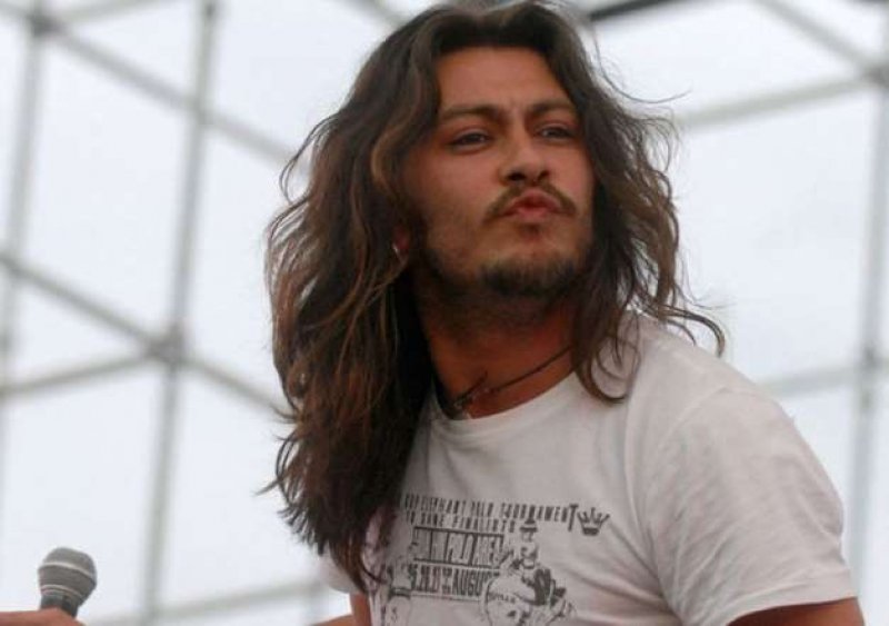 Bakın ünlüler hangi  takımı tutuyor 