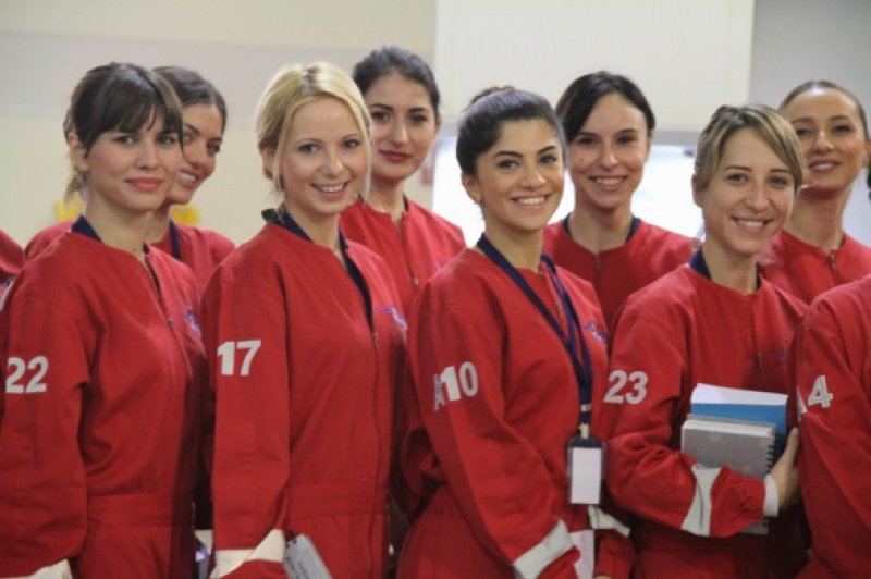 THY Hostes adaylarına zorlu eğitim