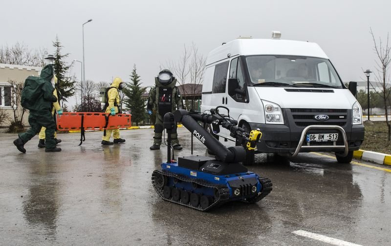 Bomba imha robotu kaplan birçok kente dağıtıldı