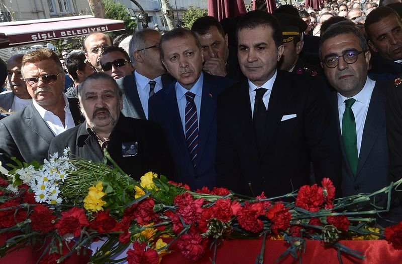 Kayahan son yolculuğuna uğurlandı